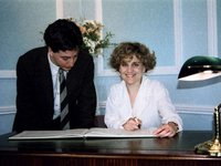 z1994-05-13-97-00003 signing the register (c) Linda Jenkin.jpg